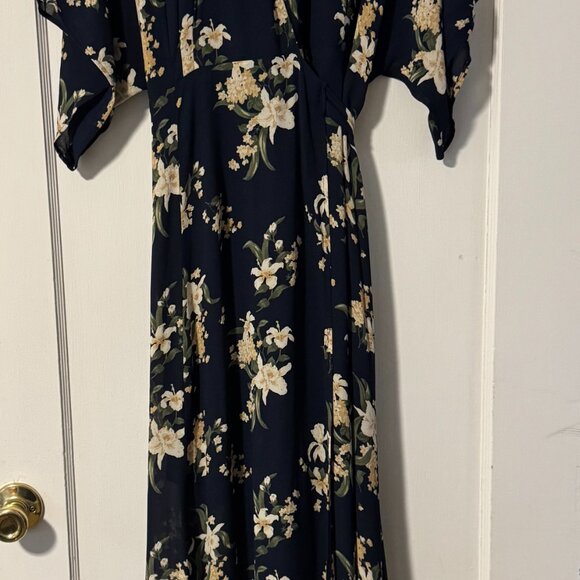 REFORMATION Winslow Dress in Yolanda - Picture 4 of 6